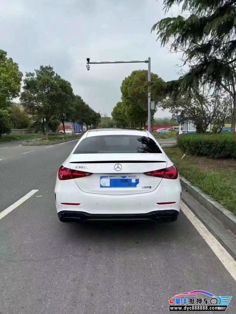 23年奔驰C轿车抵押车出售