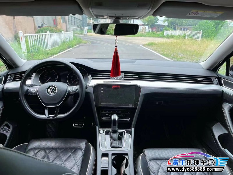 21年大众迈腾轿车抵押车出售