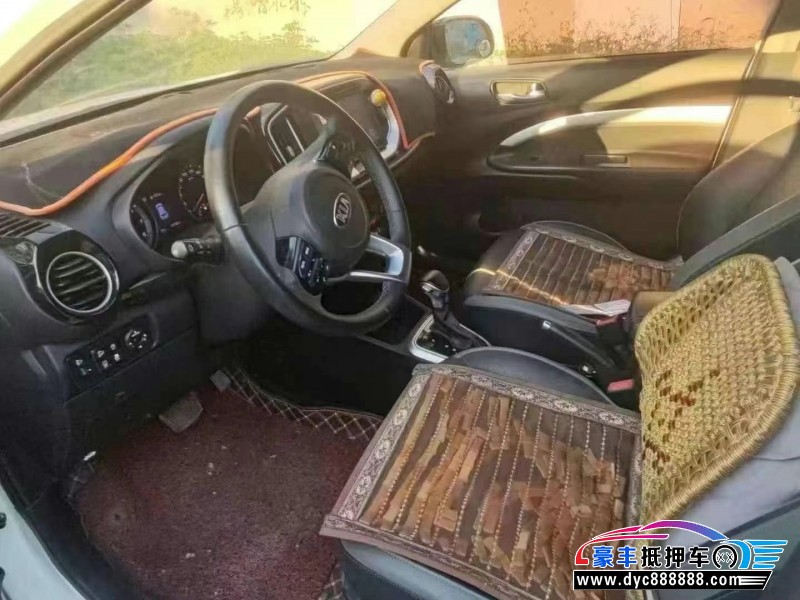 19年起亚KX1轿车抵押车出售