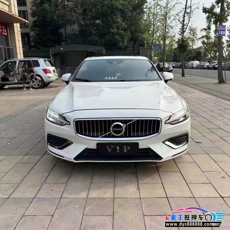 21年沃尔沃S60轿车抵押车出售