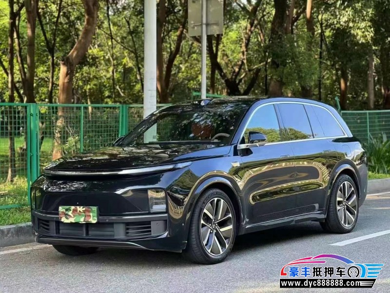 23年理想L8轿车抵押车出售