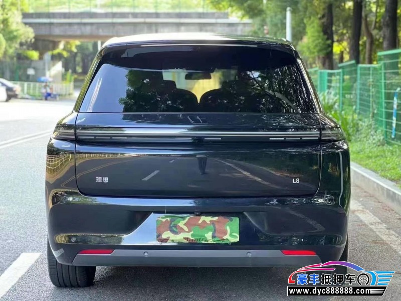 23年理想L8轿车抵押车出售