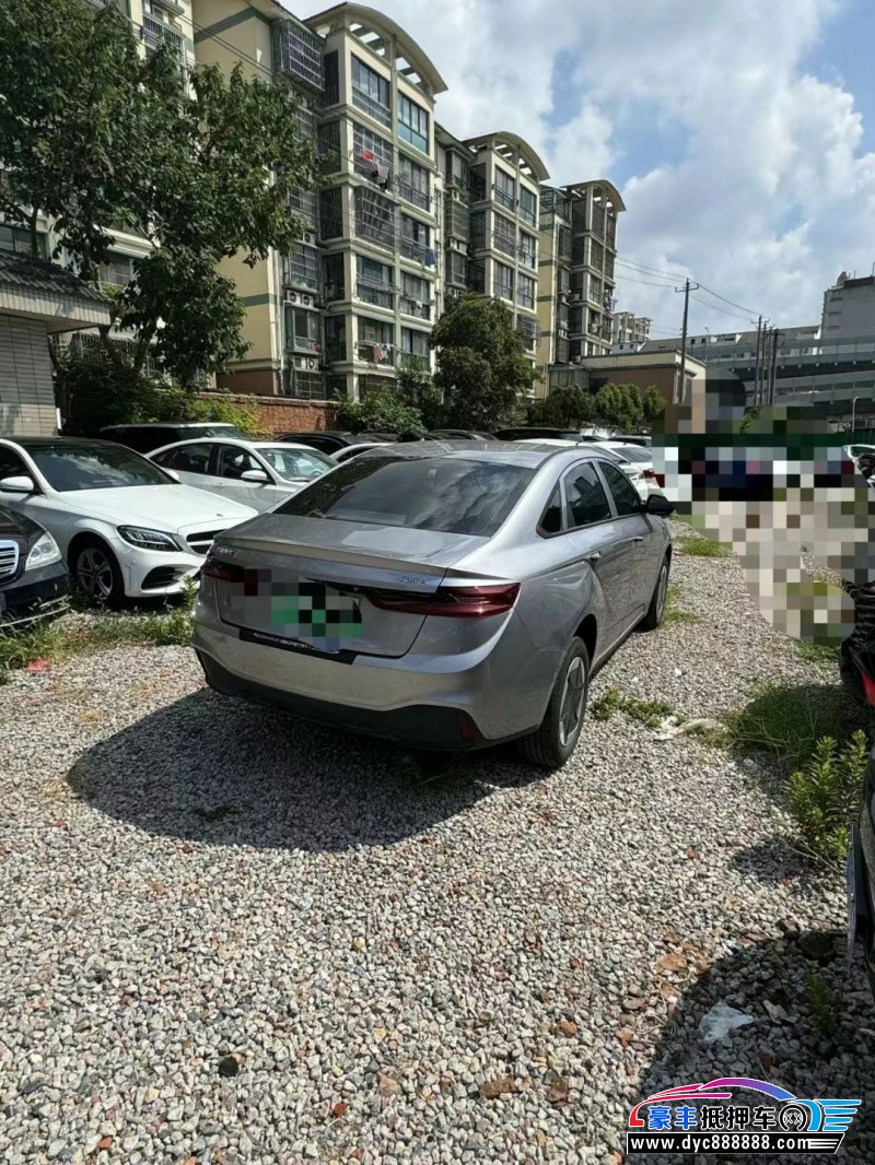 24年吉利几何轿车抵押车出售