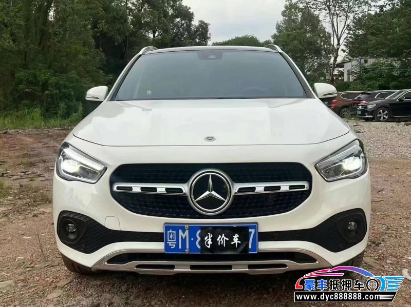 22年奔驰CLA轿车抵押车出售