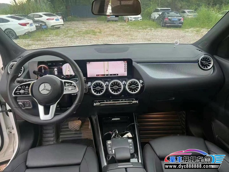 22年奔驰CLA轿车抵押车出售