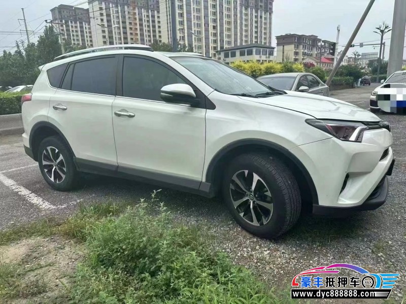 18年丰田RAV4轿车抵押车出售