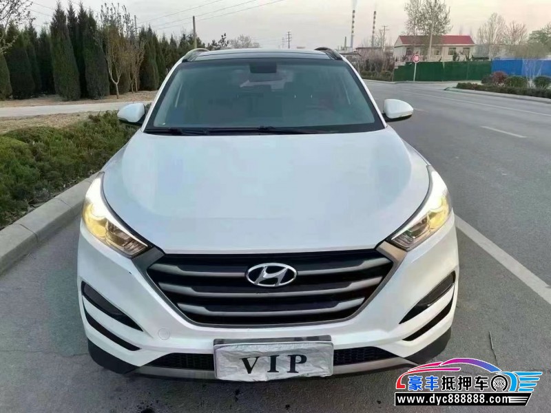 16年现代途胜轿车抵押车出售