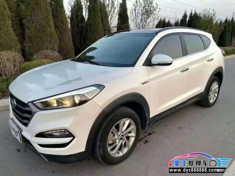 16年现代途胜轿车抵押车出售