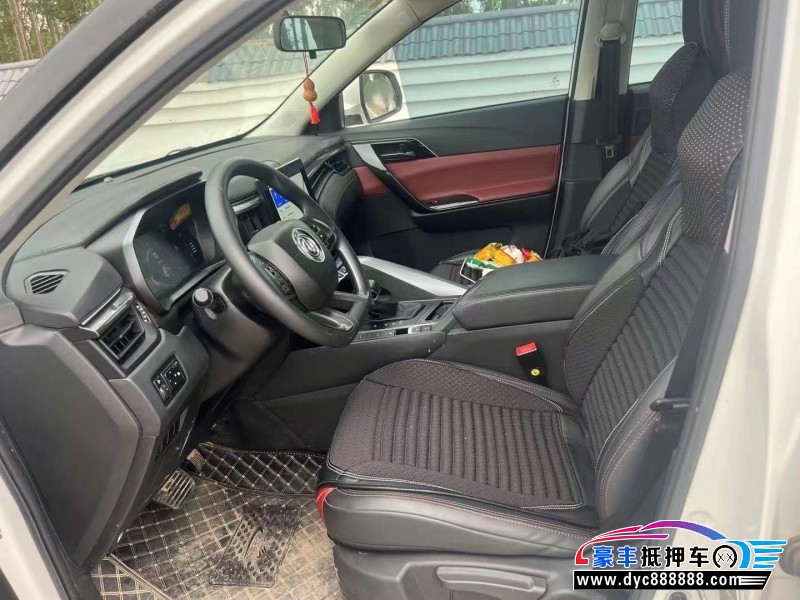 20年东风风行T5轿车抵押车出售