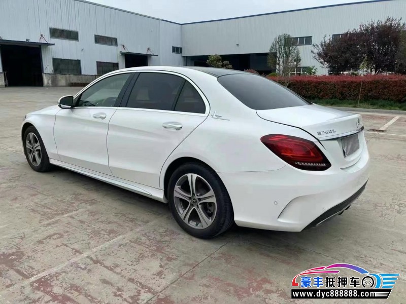 20年奔驰C轿车抵押车出售