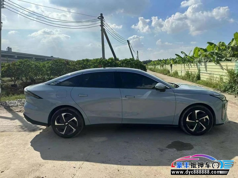 23年吉利银河L6轿车抵押车出售