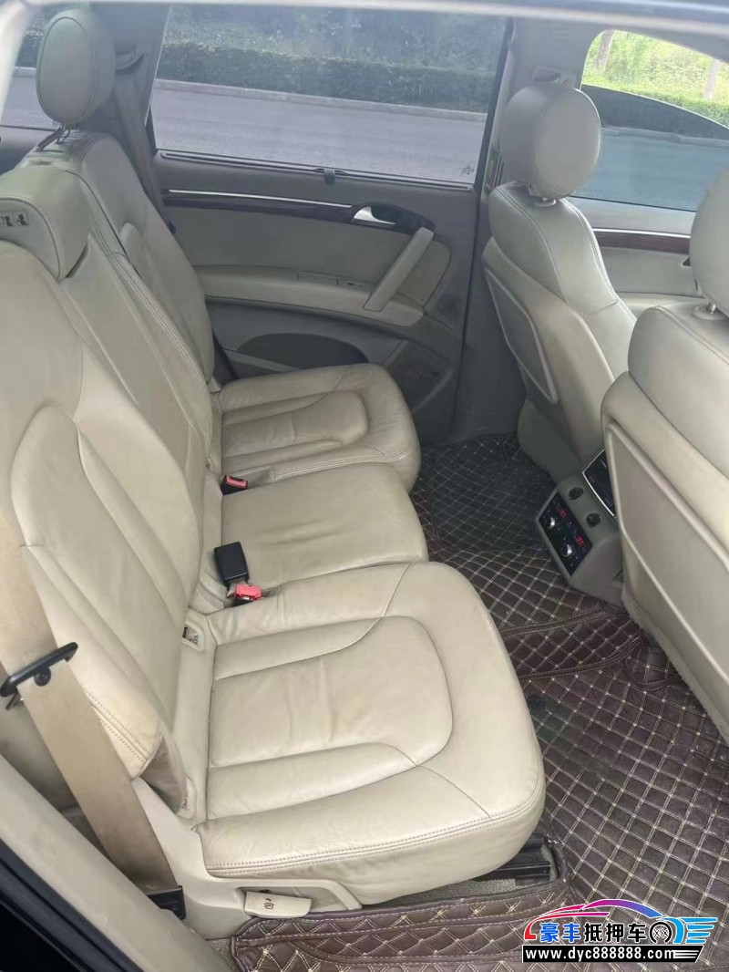 09年奥迪Q7轿车抵押车出售