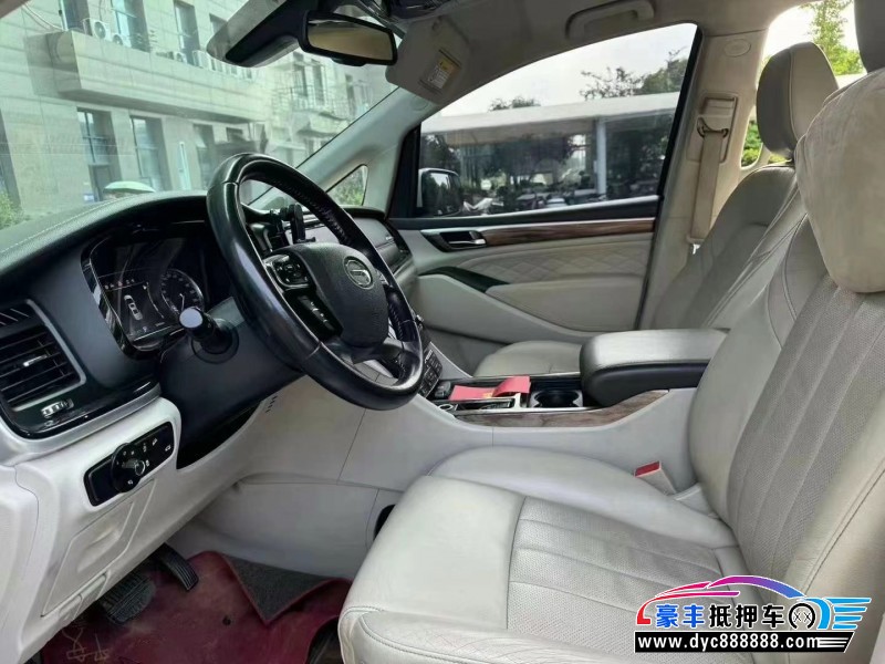 18年传祺M8轿车抵押车出售