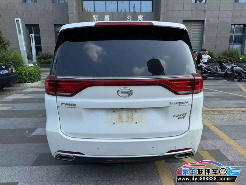 18年传祺M8轿车抵押车出售