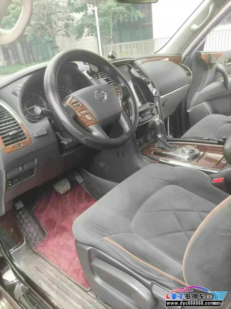 19年日产途乐轿车抵押车出售