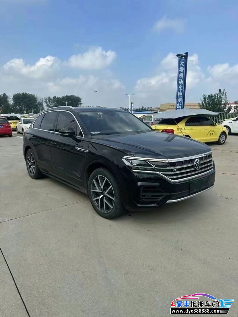 20年大众途锐轿车抵押车出售