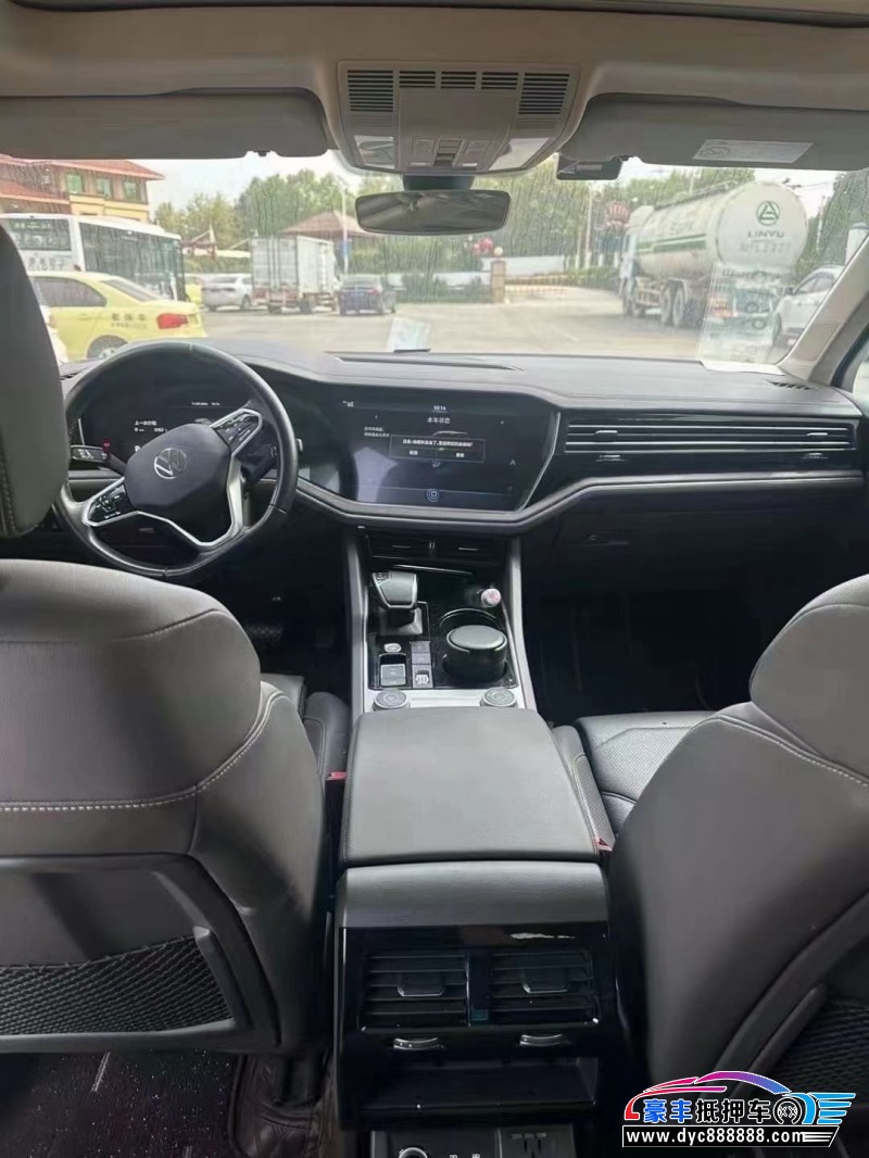 20年大众途锐轿车抵押车出售