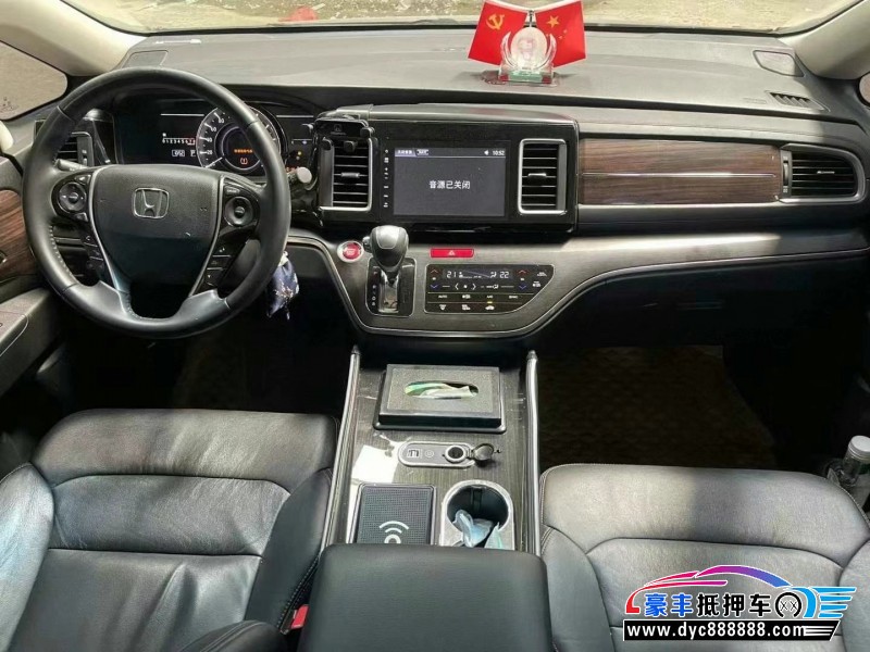 18年本田艾力绅轿车抵押车出售