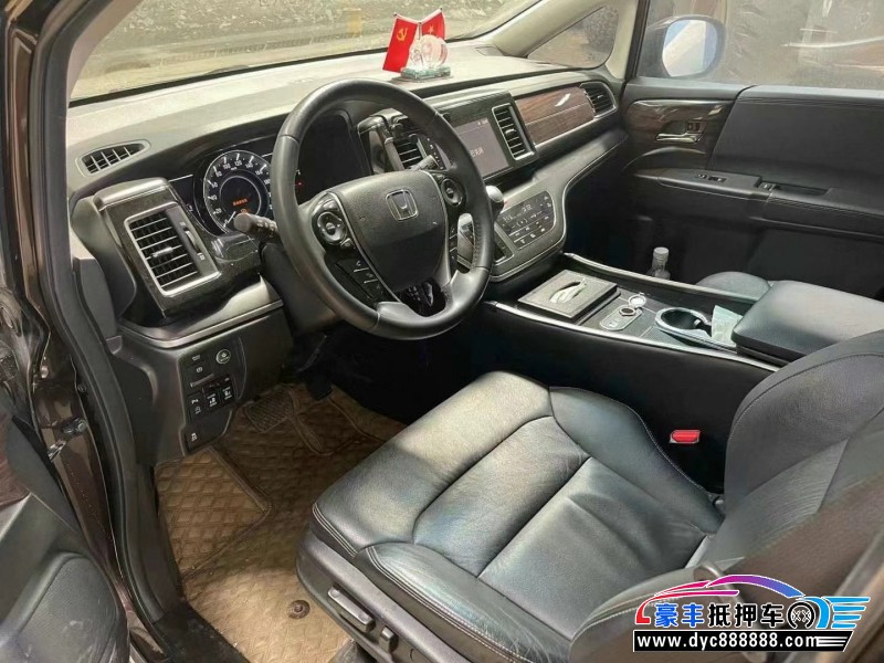 18年本田艾力绅轿车抵押车出售