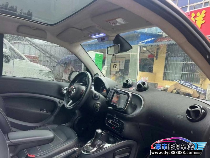 18年奔驰smart轿车抵押车出售