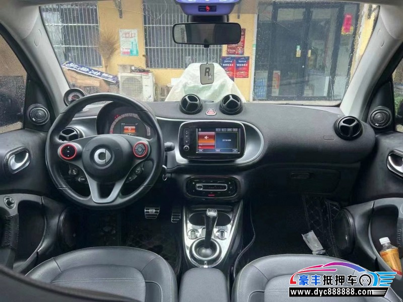 18年奔驰smart轿车抵押车出售