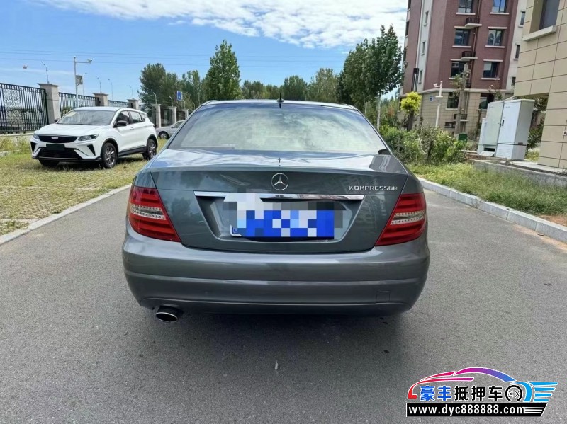 12年奔驰C轿车抵押车出售