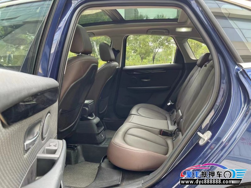 18年宝马2系轿车抵押车出售