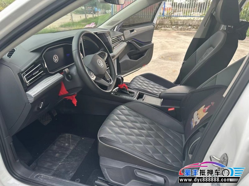 22年大众速腾轿车抵押车出售