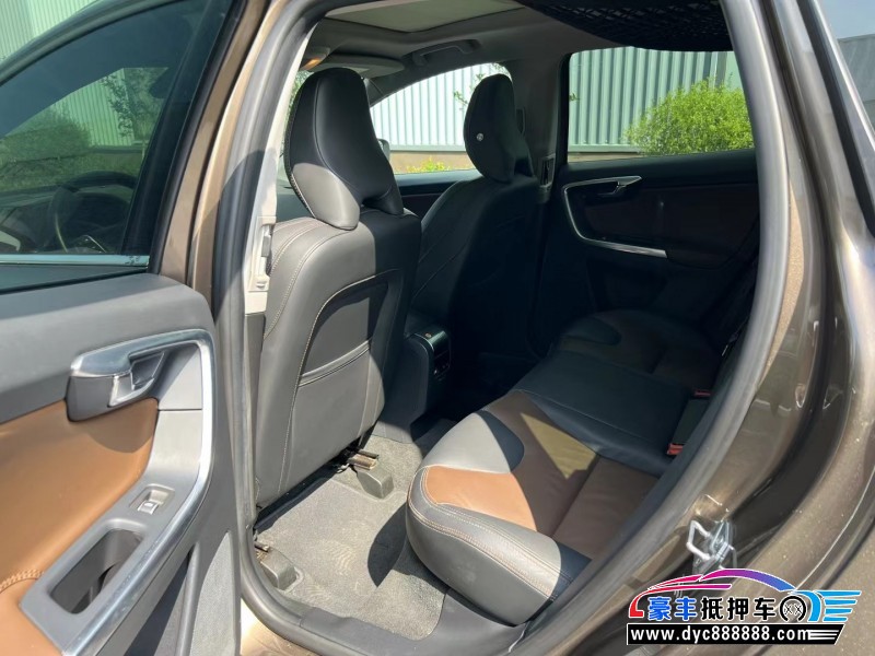 18年沃尔沃XC60轿车抵押车出售