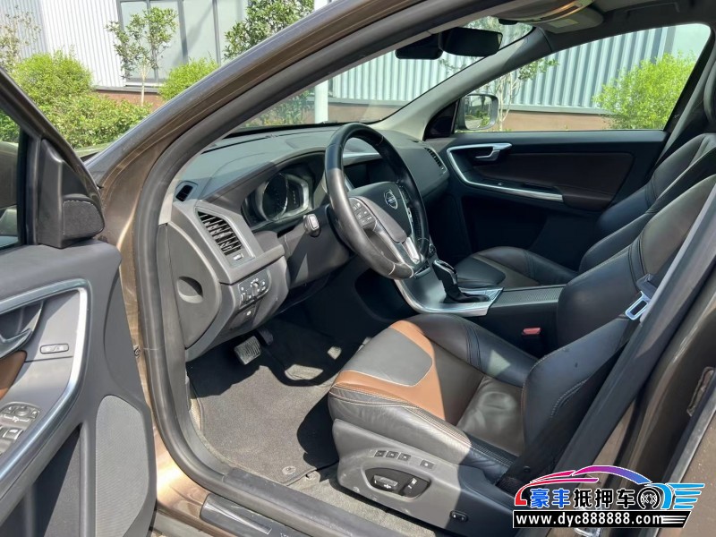 18年沃尔沃XC60轿车抵押车出售