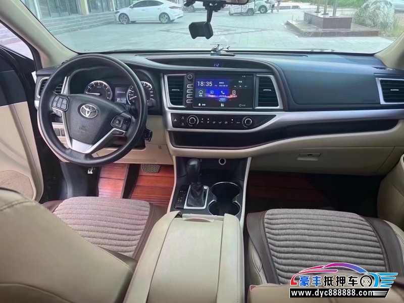 17年丰田汉兰达轿车抵押车出售