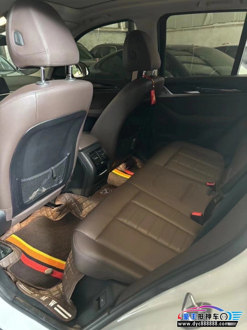 18年宝马X3轿车抵押车出售