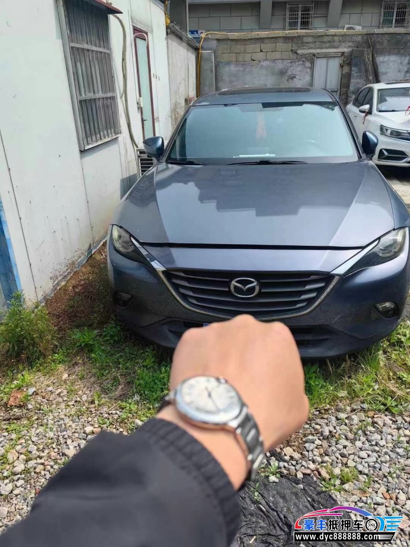 17年马自达CX-4轿车抵押车出售