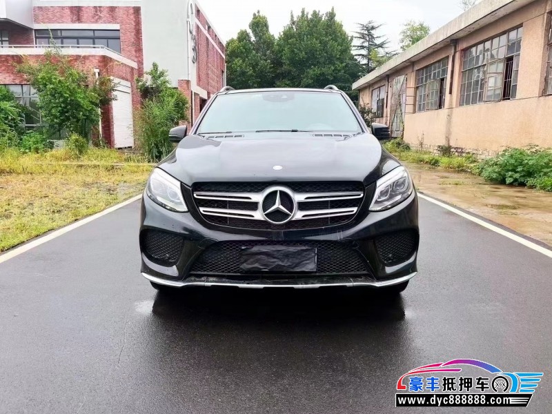 15年奔驰GLE轿车抵押车出售