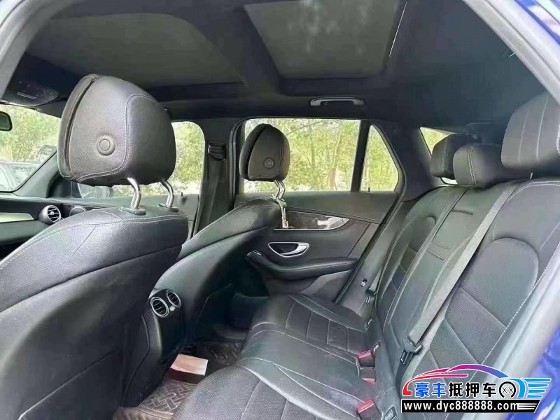 18年奔驰GLC轿车抵押车出售