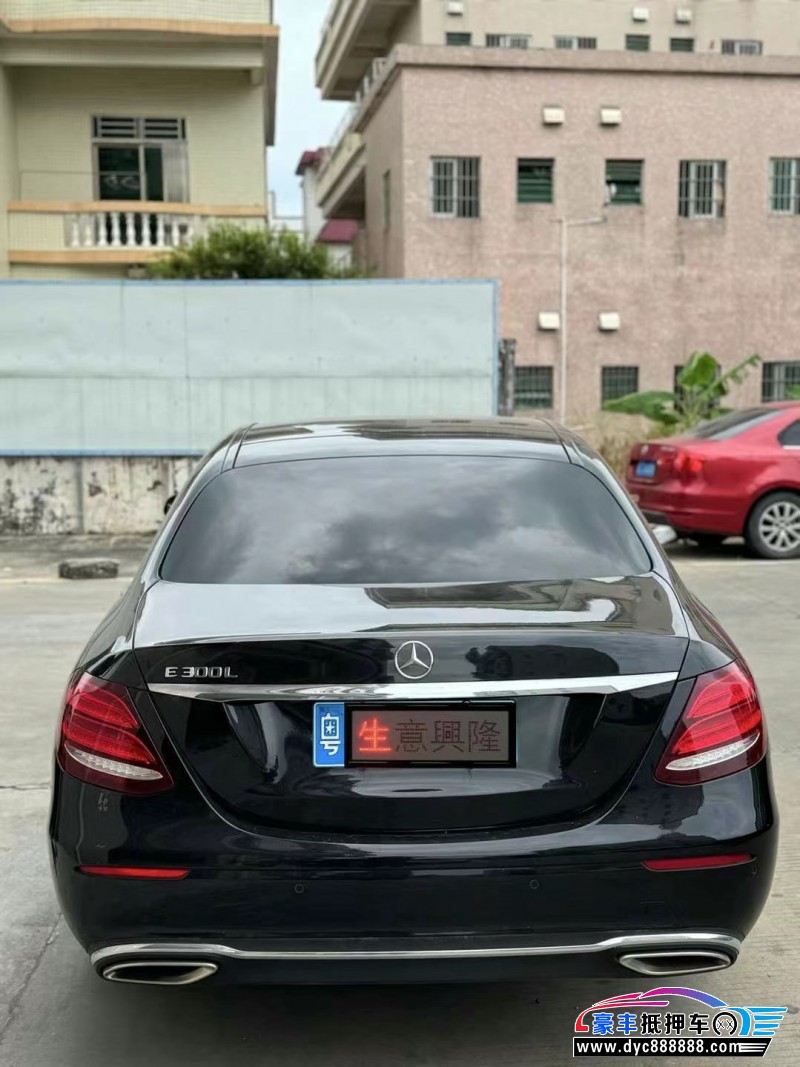 20年奔驰E轿车抵押车出售