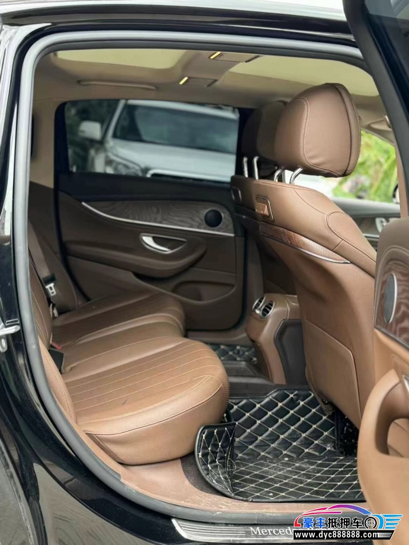 20年奔驰E轿车抵押车出售