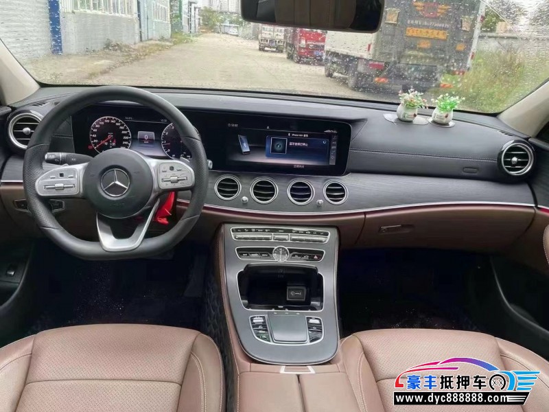 20年奔驰E轿车抵押车出售