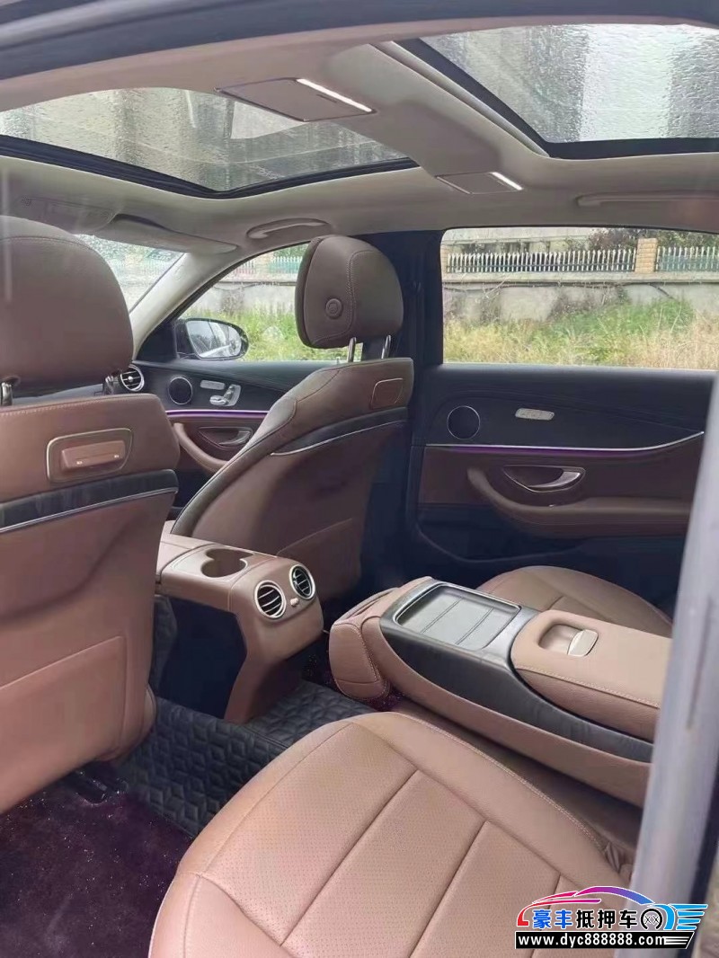 20年奔驰E轿车抵押车出售