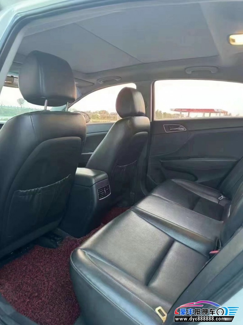 14年现代名图轿车抵押车出售