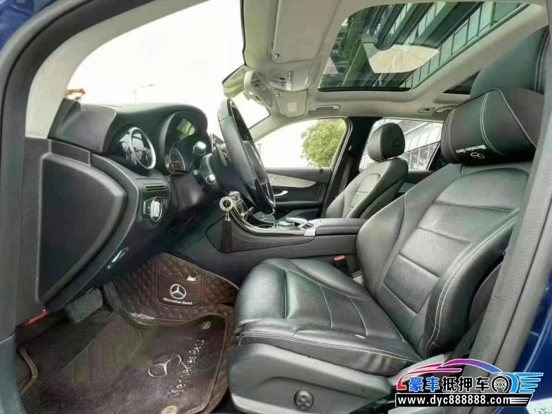 19年奔驰GLC轿车抵押车出售