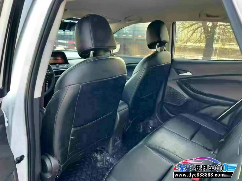 20年雪佛兰创酷轿车抵押车出售