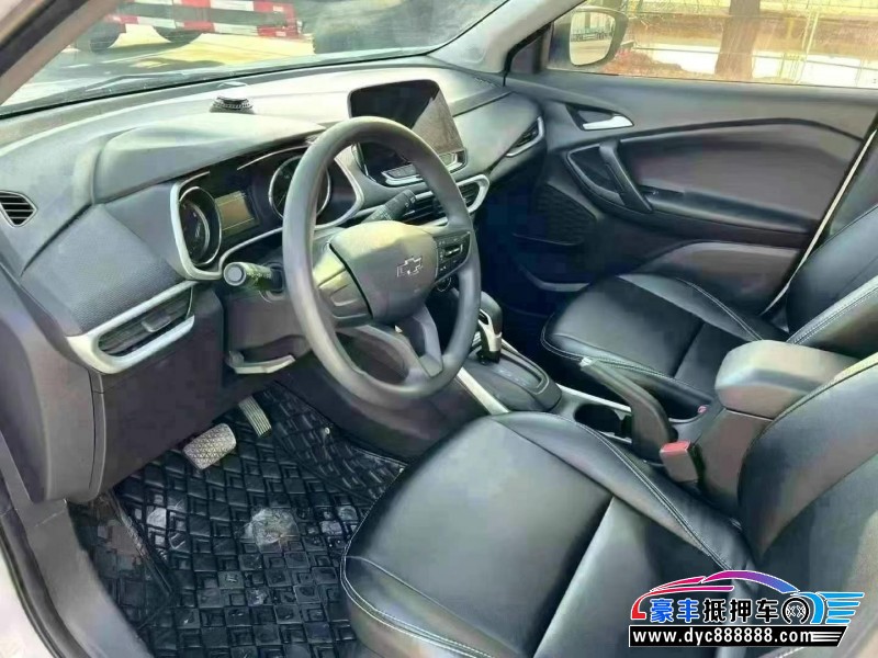 20年雪佛兰创酷轿车抵押车出售
