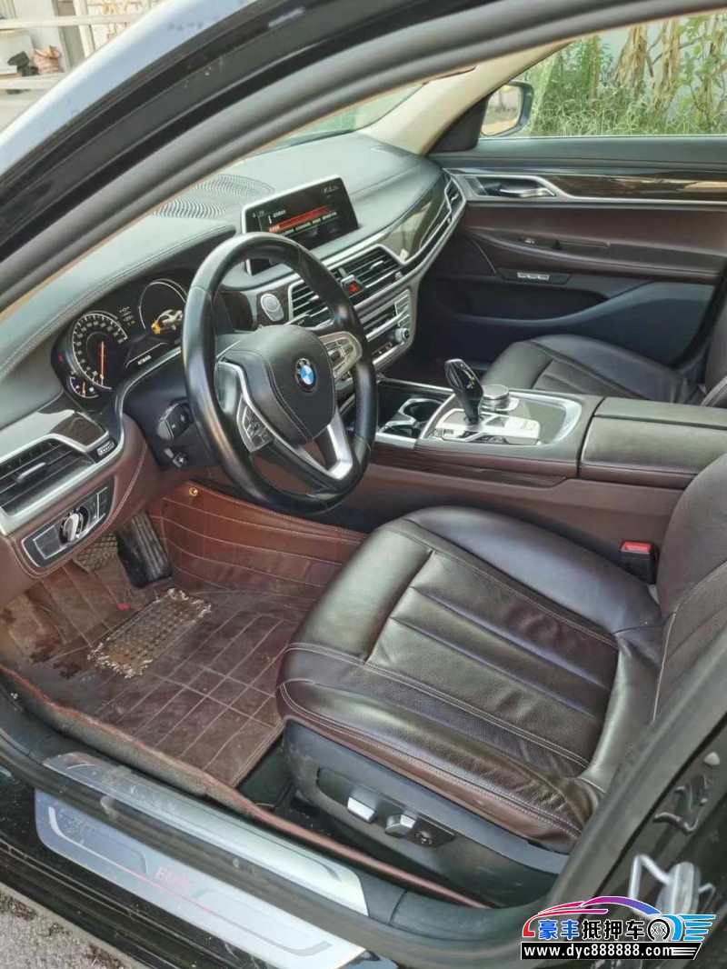 17年宝马7系轿车抵押车出售