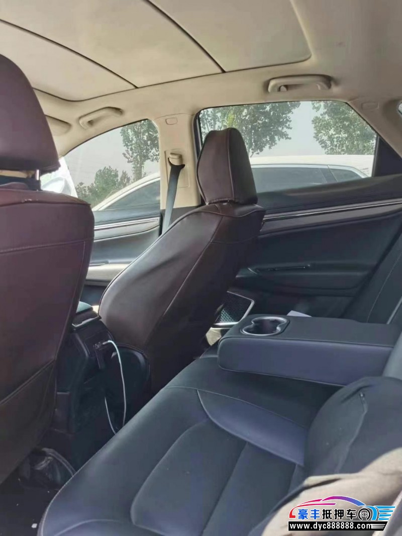 19年吉利帝豪GS轿车抵押车出售