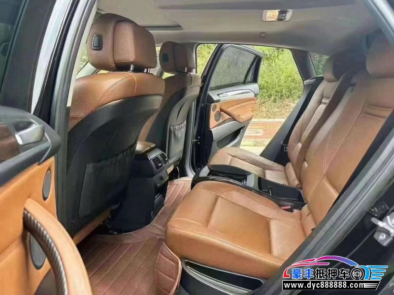 10年宝马X6轿车抵押车出售