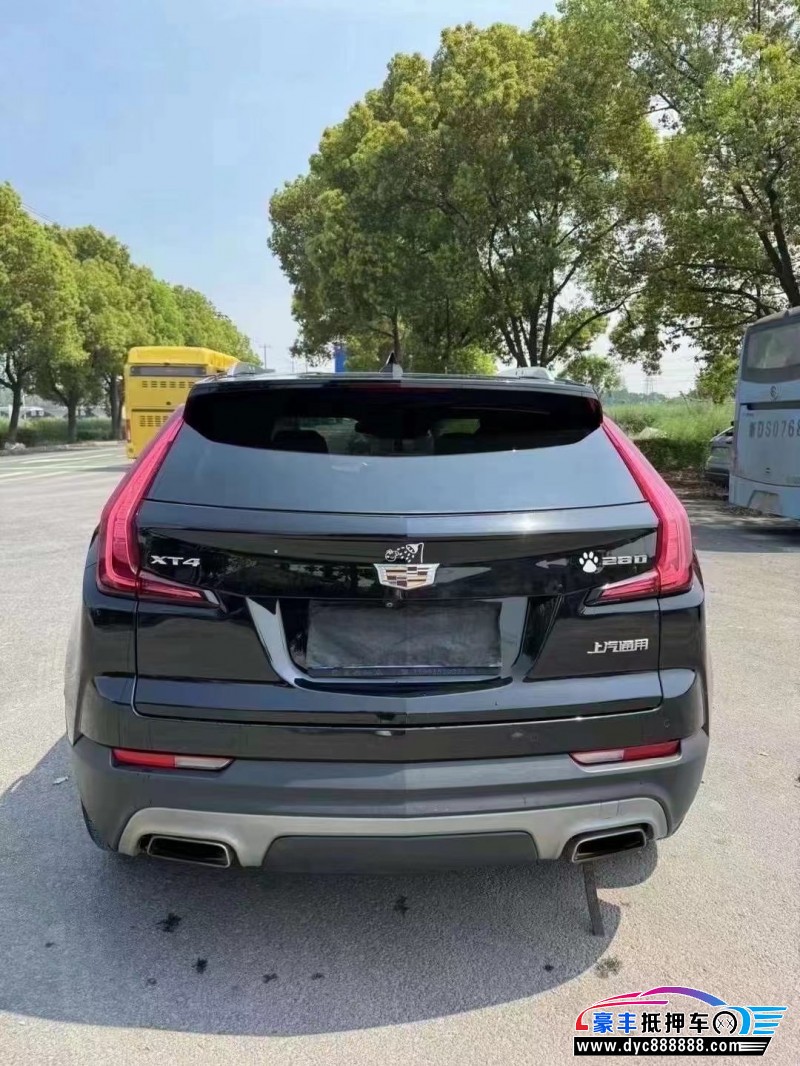 21年凯迪拉克XT4轿车抵押车出售