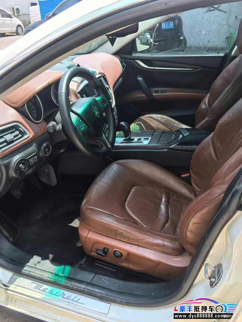 14年玛莎拉蒂Ghibli轿车抵押车出售