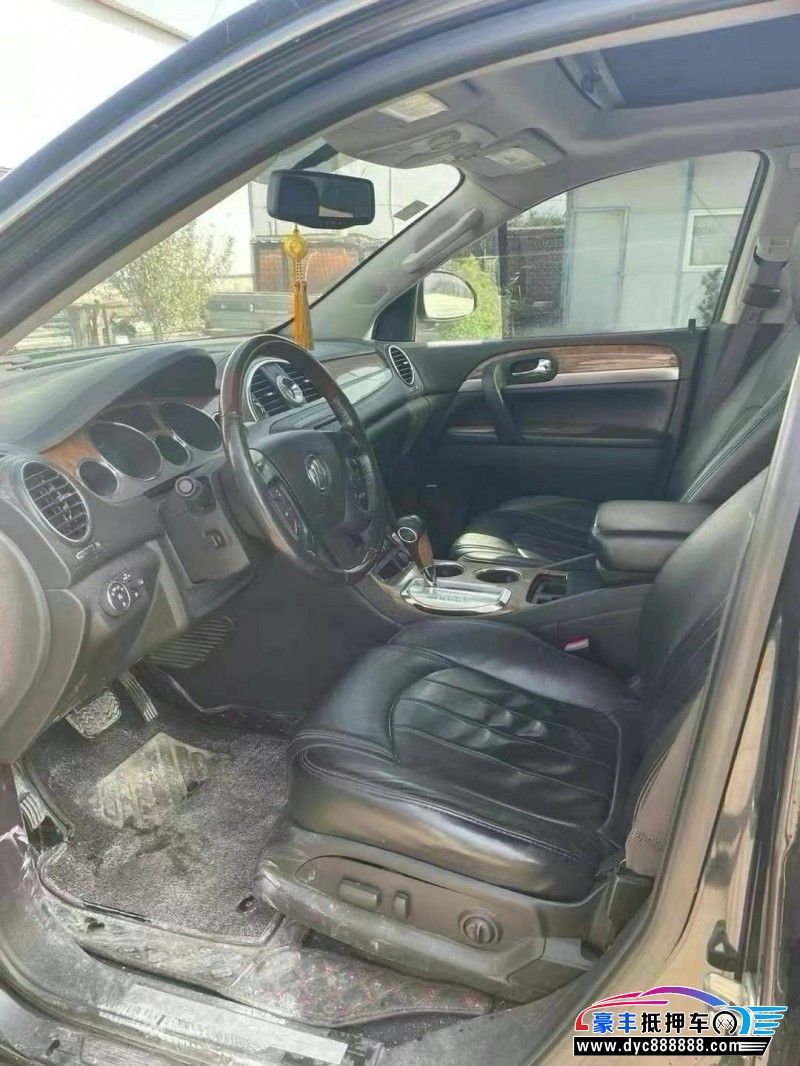 12年别克昂科雷轿车抵押车出售