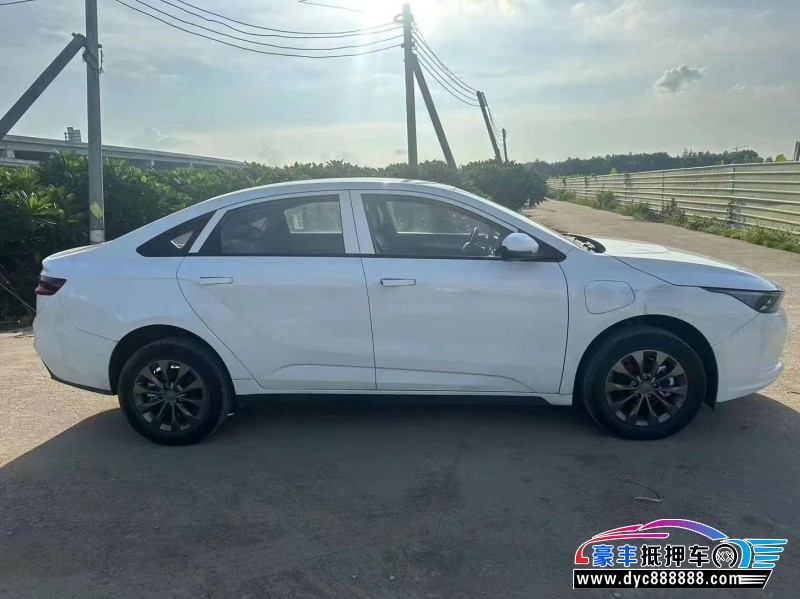 24年吉利几何轿车抵押车出售